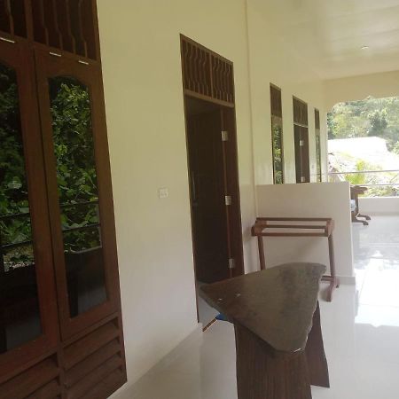Raja Guest House - Jungle Trekking & Tours Bukit Lawang Sumatra Buitenkant foto