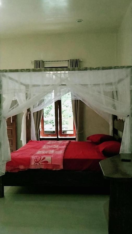 Raja Guest House - Jungle Trekking & Tours Bukit Lawang Sumatra Buitenkant foto